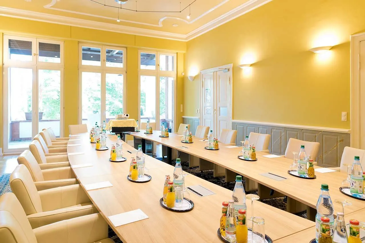 Hotel Villa Monte Vino Potsdam – Tagungsraum Friedrich für Tagungen und Seminare Hotel Villa Monte Vino Potsdam – Tagungsraum Friedrich für Tagungen und Seminare